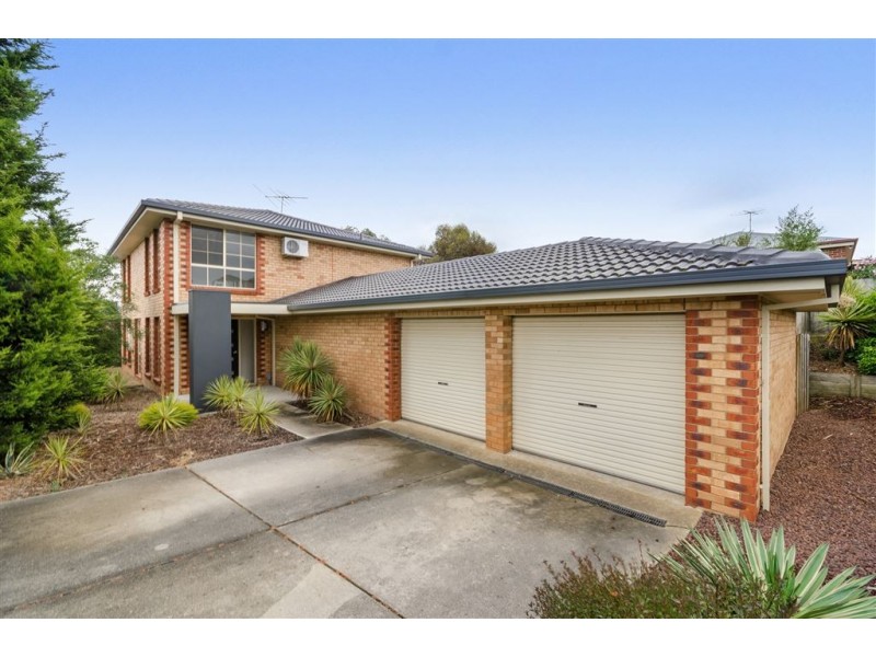 4 Reta Close, Leopold VIC 3224