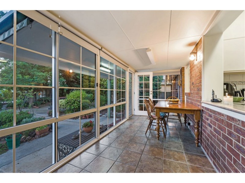 61 The Esplanade, North Shore VIC 3214