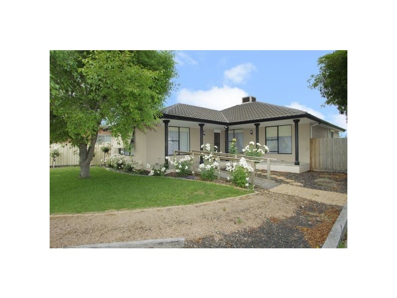 12 Hughes Street, Bell Park VIC 3215