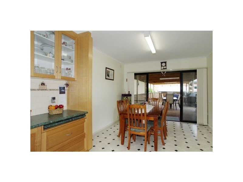 12 Hughes Street, Bell Park VIC 3215