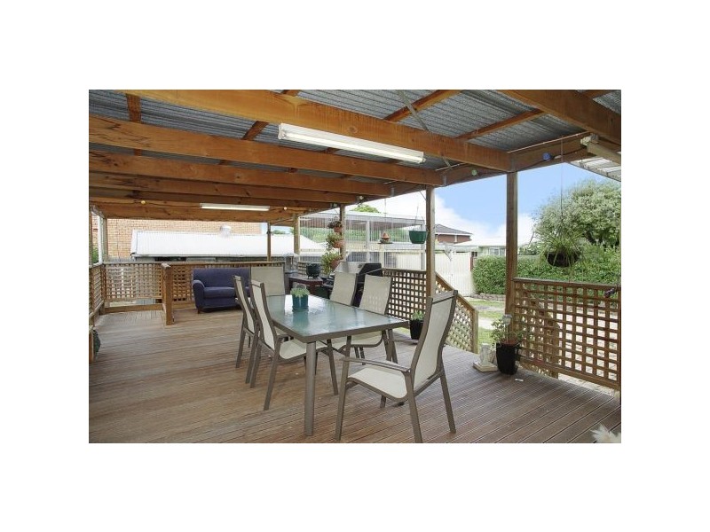 12 Hughes Street, Bell Park VIC 3215