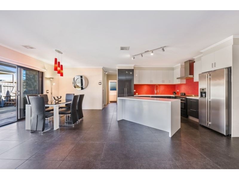 14 Nicole Court, Bell Park VIC 3215