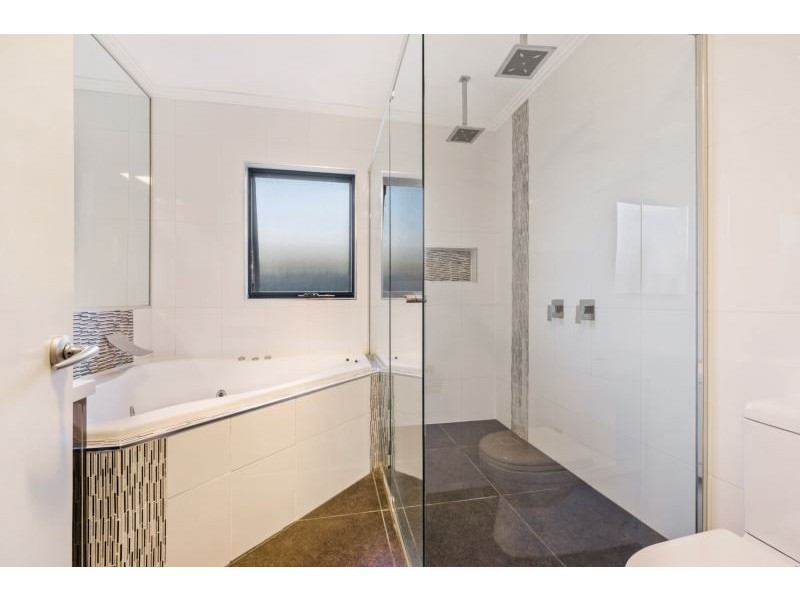 14 Nicole Court, Bell Park VIC 3215