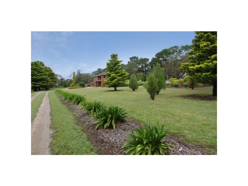 69 Blackall Road, Batesford VIC 3221