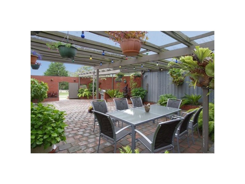 69 Blackall Road, Batesford VIC 3221