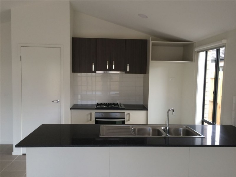 9a Wisteria Grove, Norlane VIC 3214