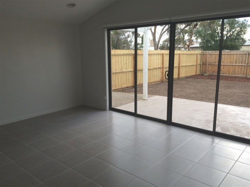 9a Wisteria Grove, Norlane VIC 3214
