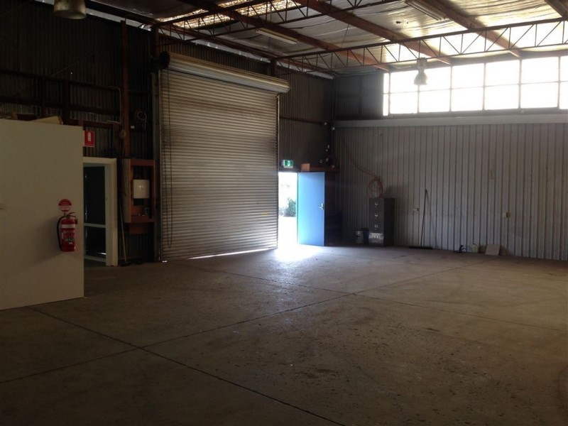 11 Holmes st, North Geelong VIC 3215