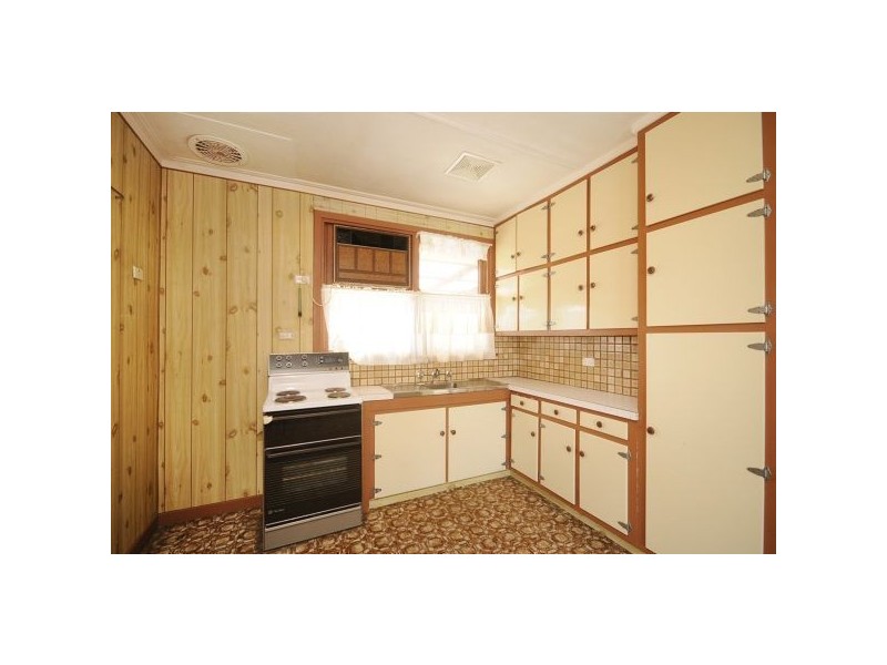 31 Wisteria Grove, Norlane VIC 3214