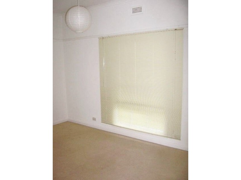 23 Pine Avenue, North Shore VIC 3214