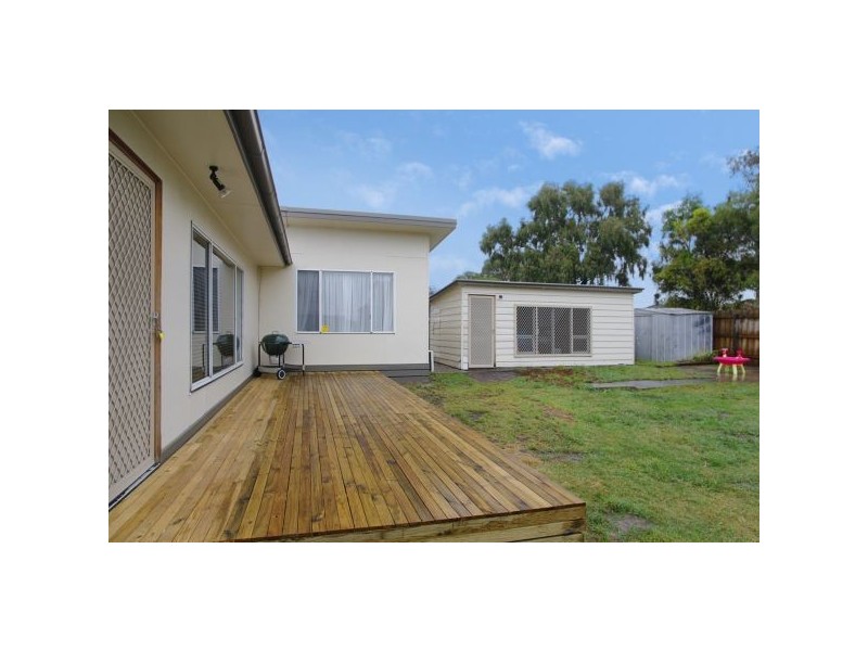 10 Castle Court, Bell Park VIC 3215
