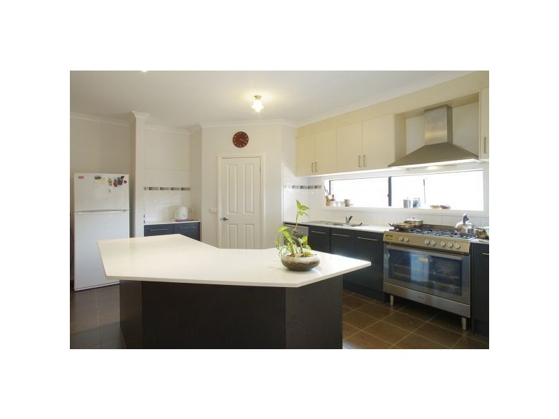 6 Mentha Court, Corio VIC 3214