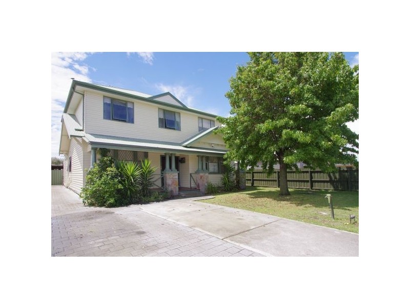 7 Pine Avenue, North Shore VIC 3214