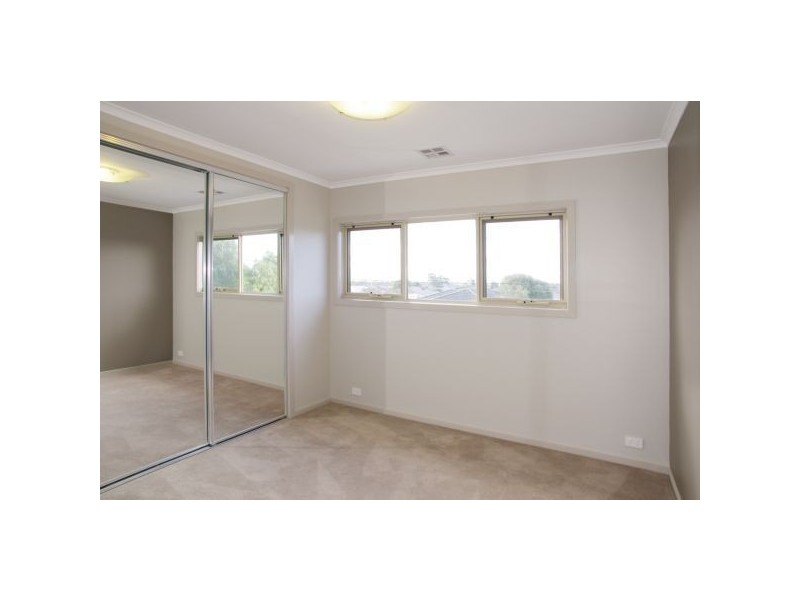 15A Korumburra Avenue, Norlane VIC 3214