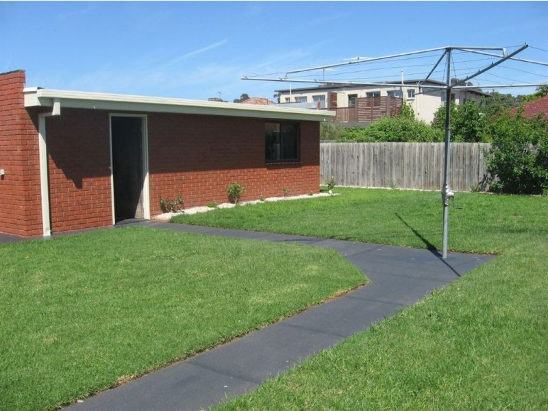 15 Walsgott Street, North Geelong VIC 3215