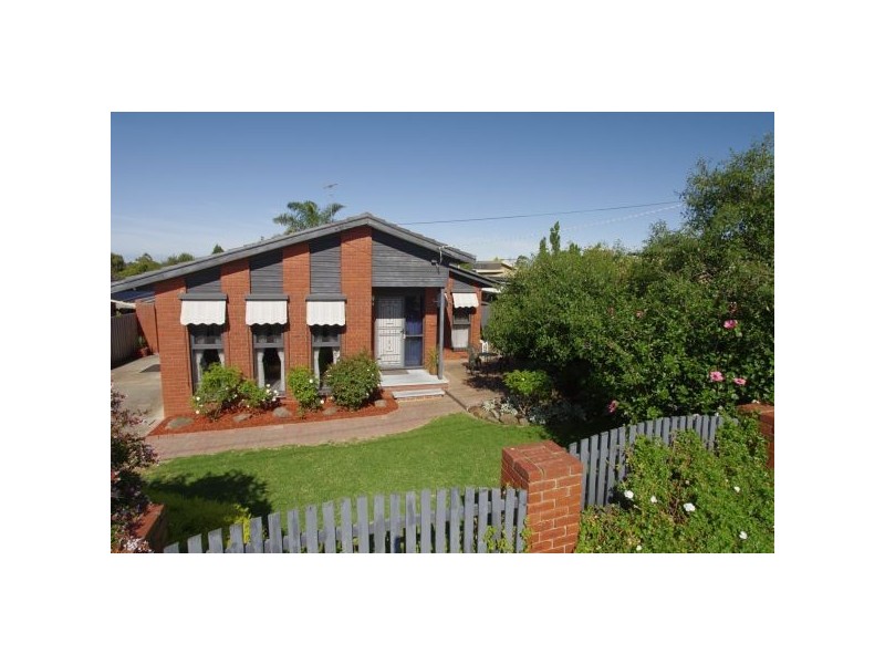 16 Aintree Road, Bell Post Hill VIC 3215