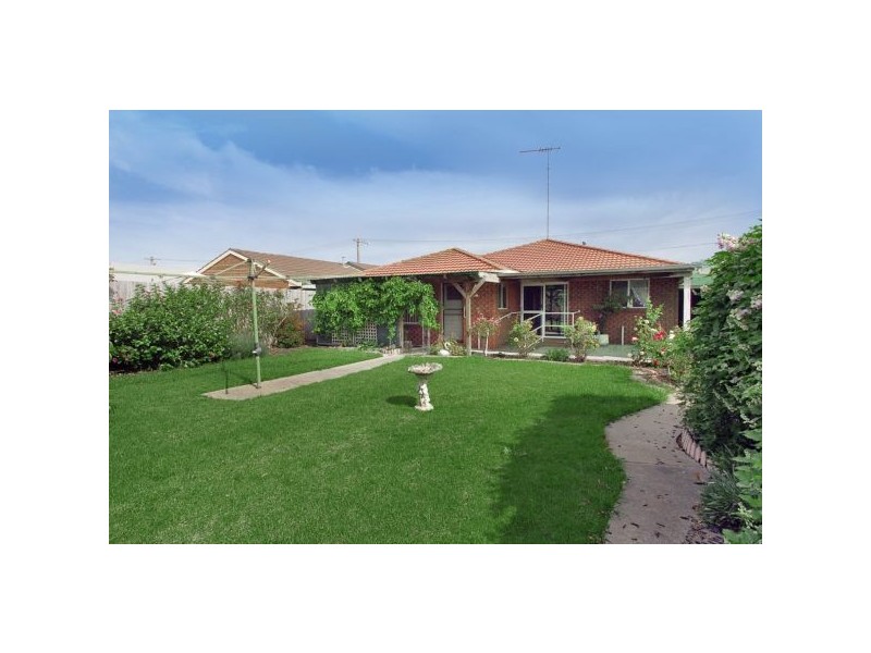 12 Caldermeade Road, Corio VIC 3214
