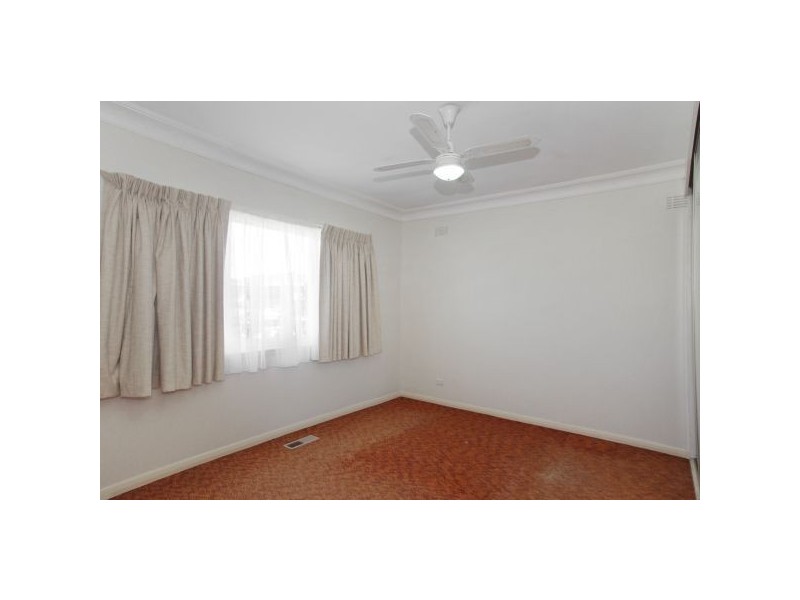 6 Yaraan Street, Bell Park VIC 3215