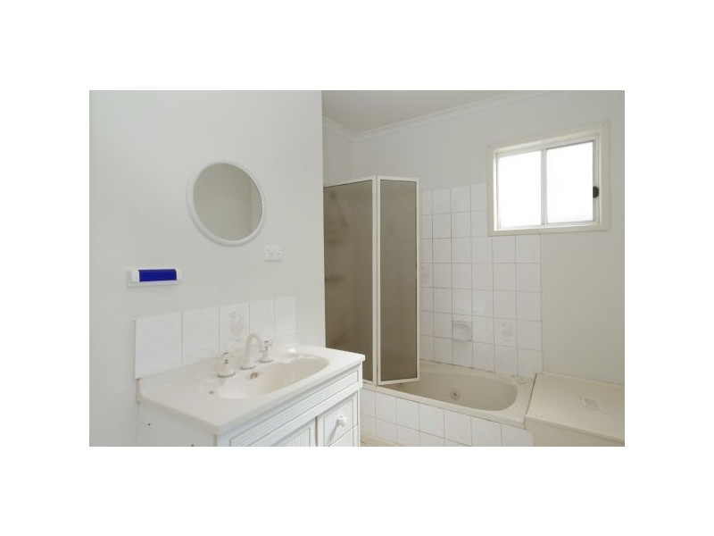 6 Yaraan Street, Bell Park VIC 3215