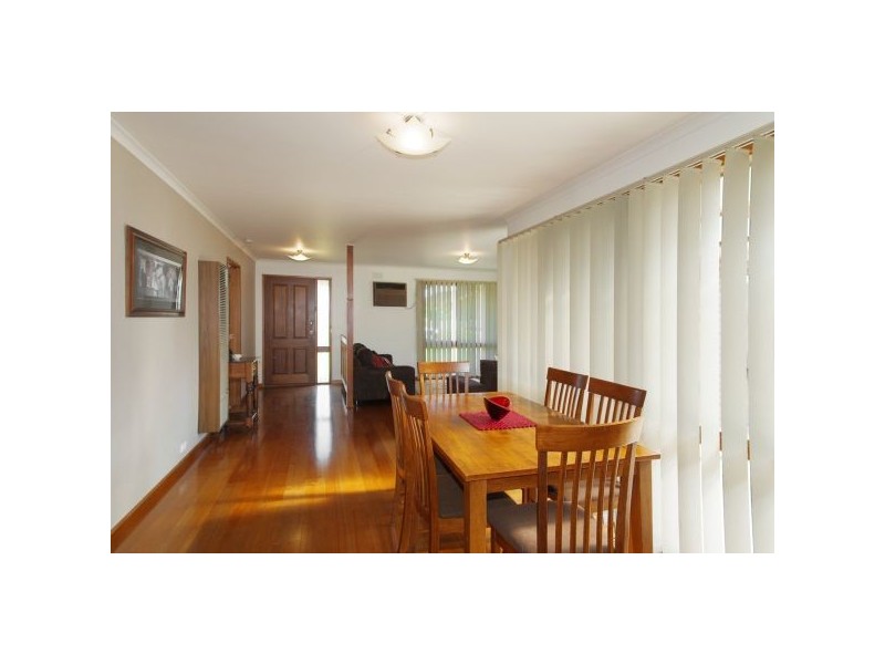 82 Nanworen Crescent, Bell Park VIC 3215