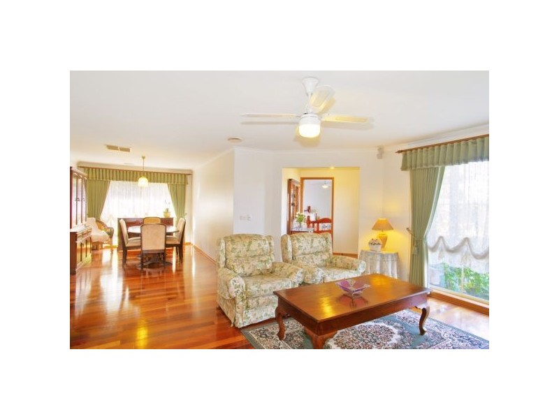 14 Coakley Crescent, Lovely Banks VIC 3221