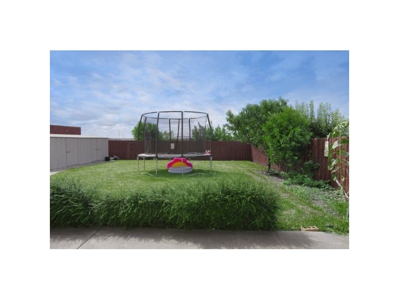 15 Rushden Close, Bell Post Hill VIC 3215