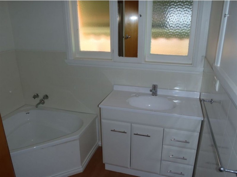 67 Kinlock Street, Bell Post Hill VIC 3215