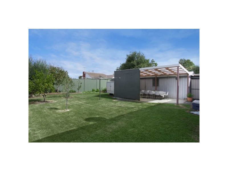 25 Georgia Grove, Corio VIC 3214