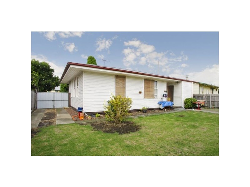 42 Bellbird Avenue, Norlane VIC 3214