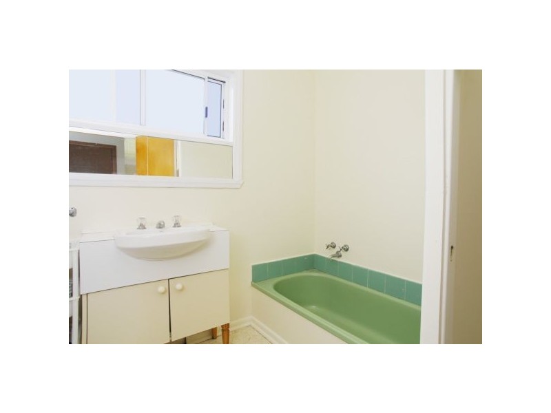 21 Vistula Avenue, Bell Park VIC 3215