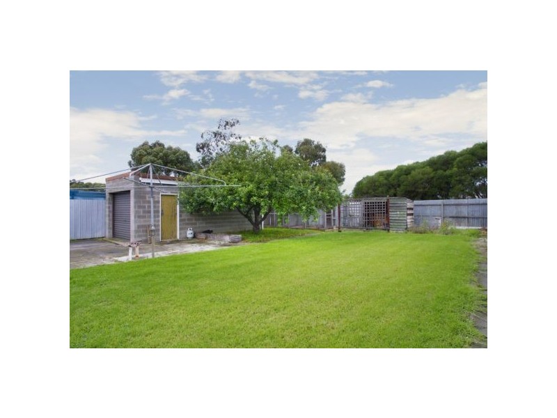 21 Vistula Avenue, Bell Park VIC 3215