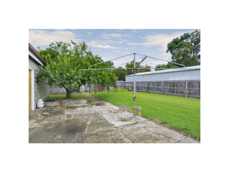 21 Vistula Avenue, Bell Park VIC 3215