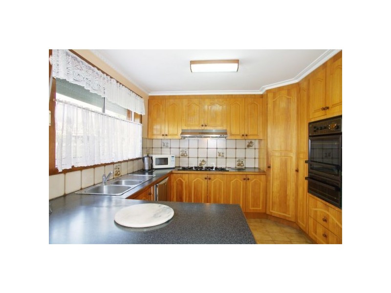 28 Grevillea Avenue, Corio VIC 3214