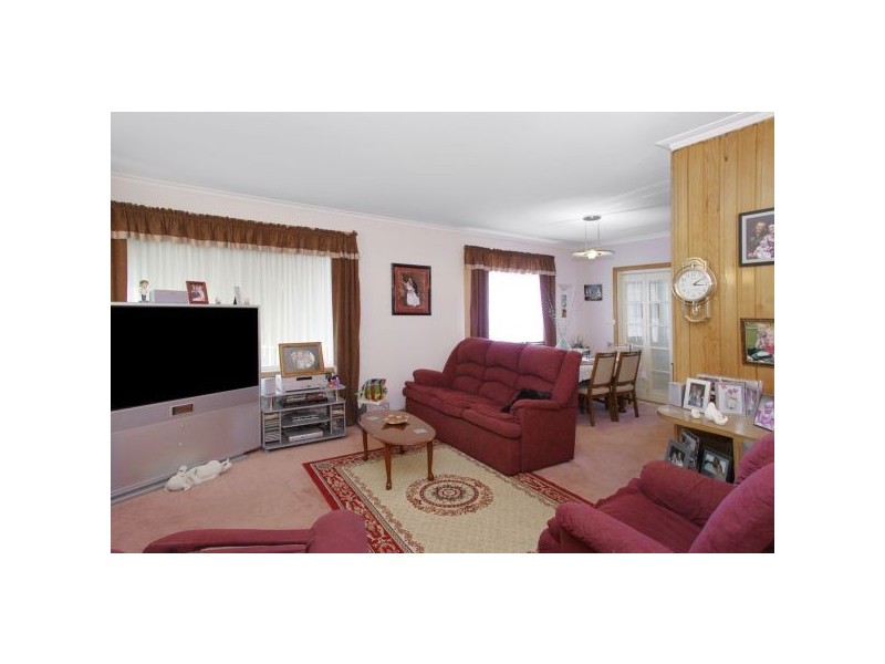 12 Peter Street, Bell Post Hill VIC 3215