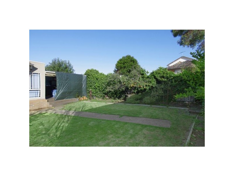 12 Peter Street, Bell Post Hill VIC 3215