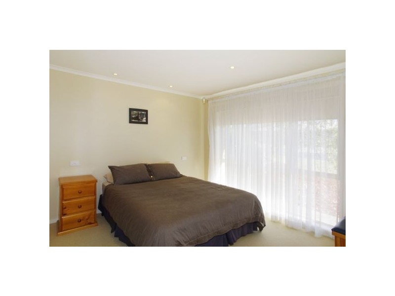 25 Shannahan Drive, Bell Park VIC 3215