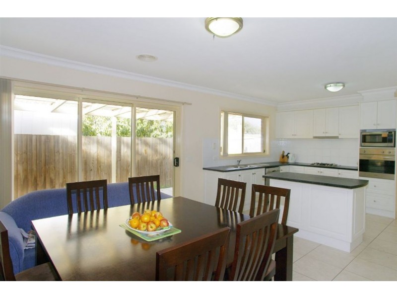 1/2 Jedda Street, Bell Post Hill VIC 3215