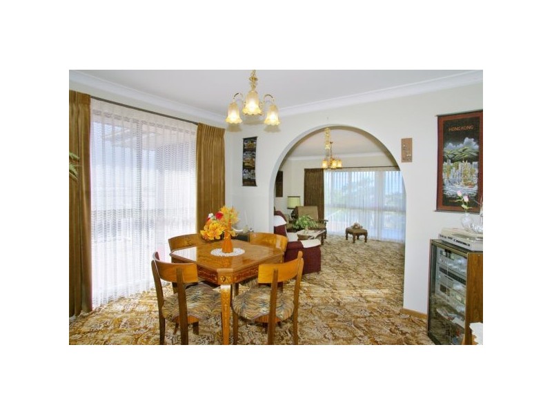 38 Eagleview Crescent, Bell Post Hill VIC 3215