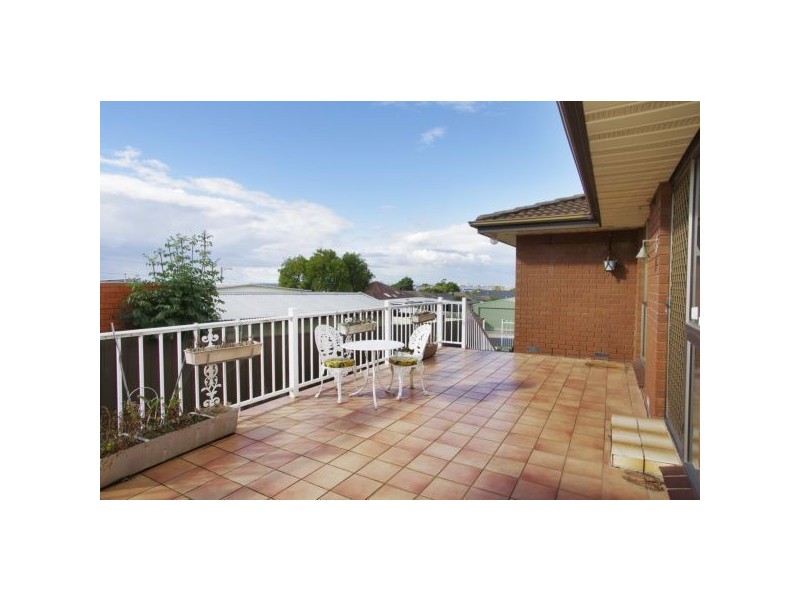 38 Eagleview Crescent, Bell Post Hill VIC 3215