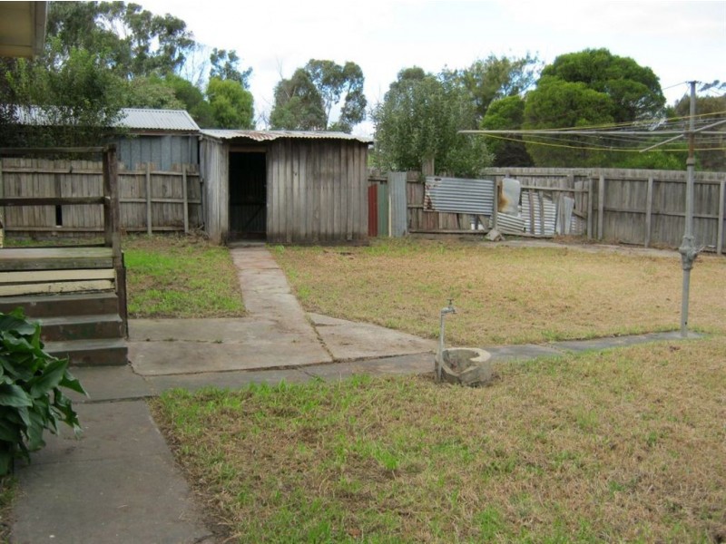 2 Nowra Court, Norlane VIC 3214