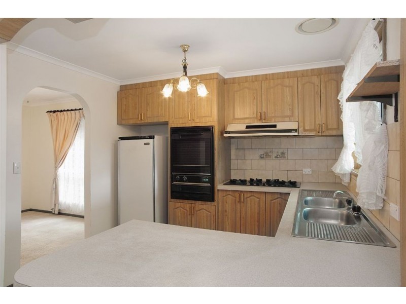 12 Caldermeade Road, Corio VIC 3214