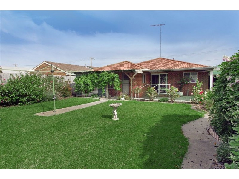 12 Caldermeade Road, Corio VIC 3214