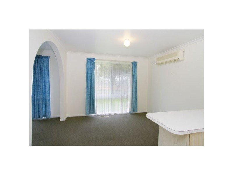 35 Nicholson Crescent, Bell Park VIC 3215