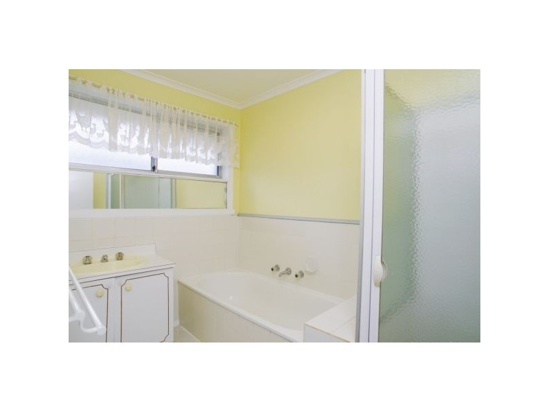 35 Nicholson Crescent, Bell Park VIC 3215