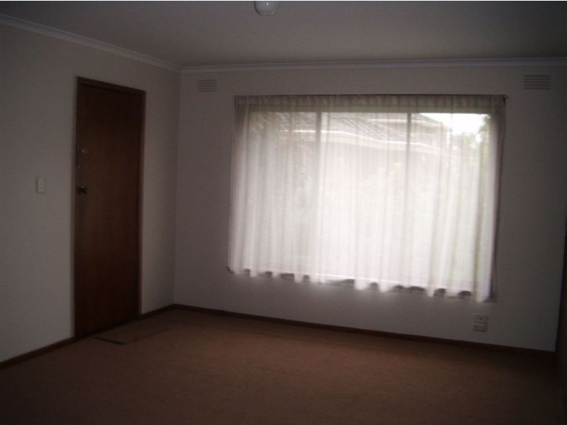 2/16 Katoomba Court, Hamlyn Heights VIC 3215