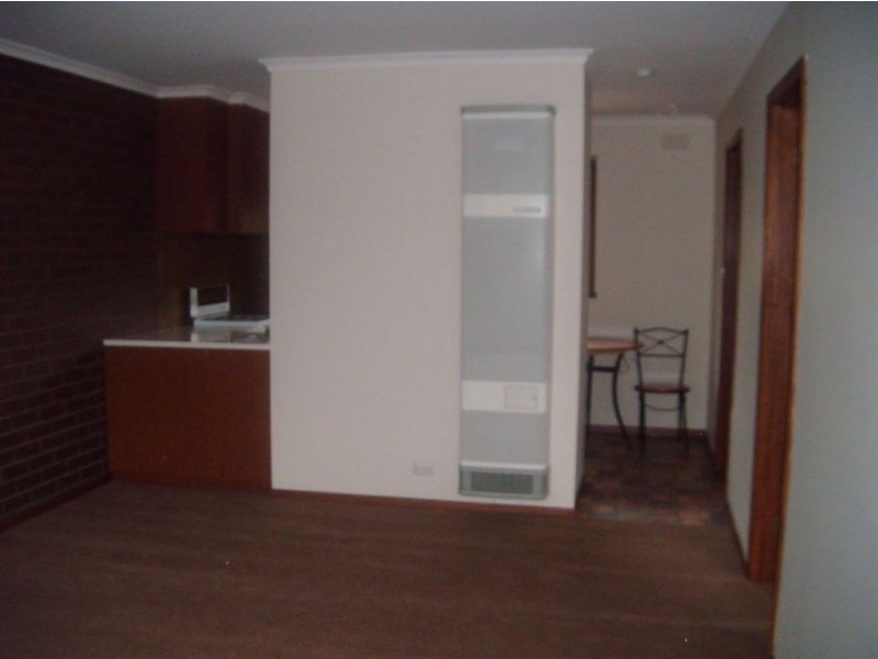 2/16 Katoomba Court, Hamlyn Heights VIC 3215