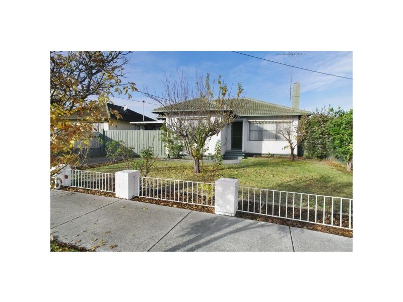 9 Granault Parade, Corio VIC 3214