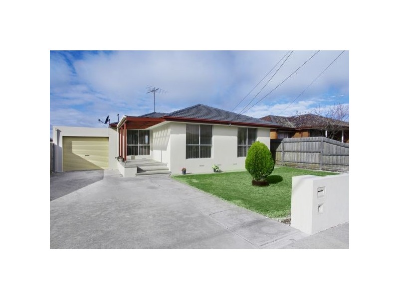 24 Korumburra Close, Norlane VIC 3214