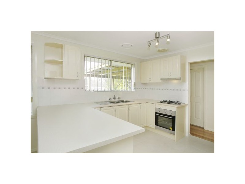 24 Korumburra Close, Norlane VIC 3214