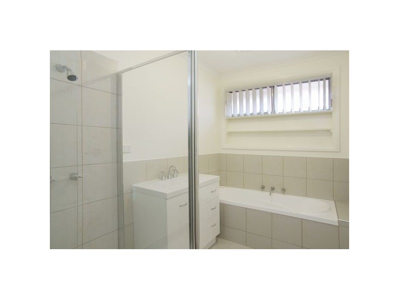 24 Korumburra Close, Norlane VIC 3214